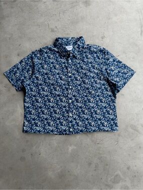 Y2K 00s Cropped Boxy Navy Blue Leaf Print Button Up Shirt - M